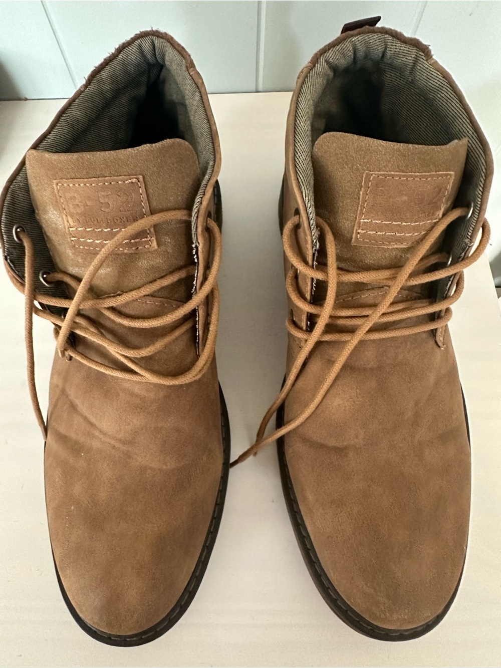Men's Suede Chukka Boots in Tan — Lace-Up Casual Boots Size 10 - Picture 1 of 7